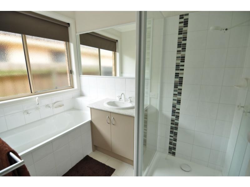 58 Bailey Boulevard, Koo Wee Rup VIC 3981