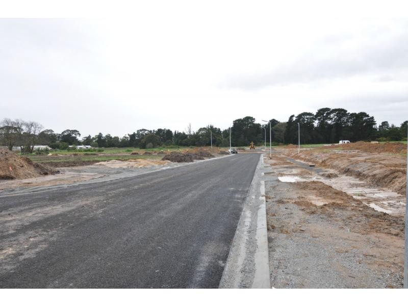 L00 Whitehill Estate, Lang Lang VIC 3984