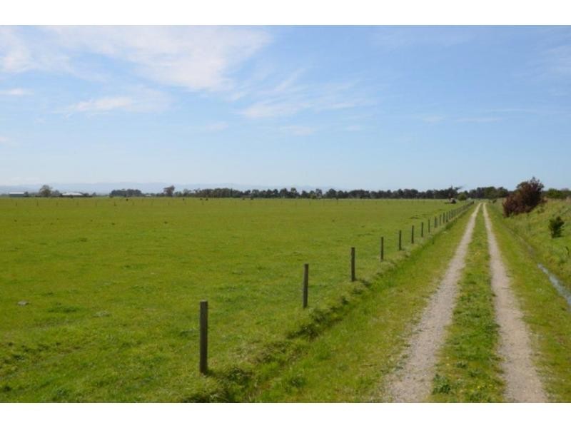 No. 5 Humphries Road, Catani VIC 3981