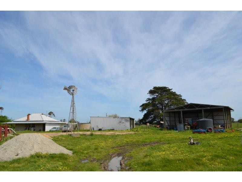 No. 5 Humphries Road, Catani VIC 3981