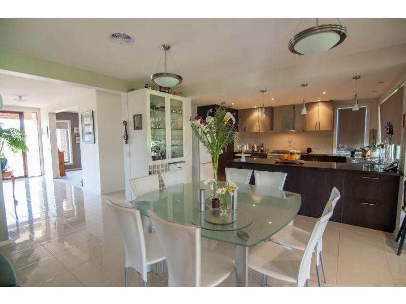 76 Follett Drive, Nyora VIC 3987