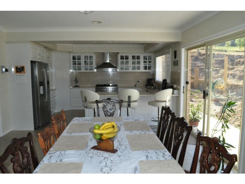 8 Mia Crescent, Nyora VIC 3987