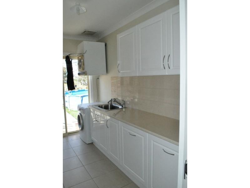 8 Mia Crescent, Nyora VIC 3987