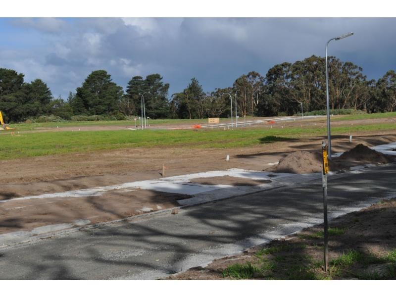 00 White Hill , Estate, Lang Lang VIC 3984