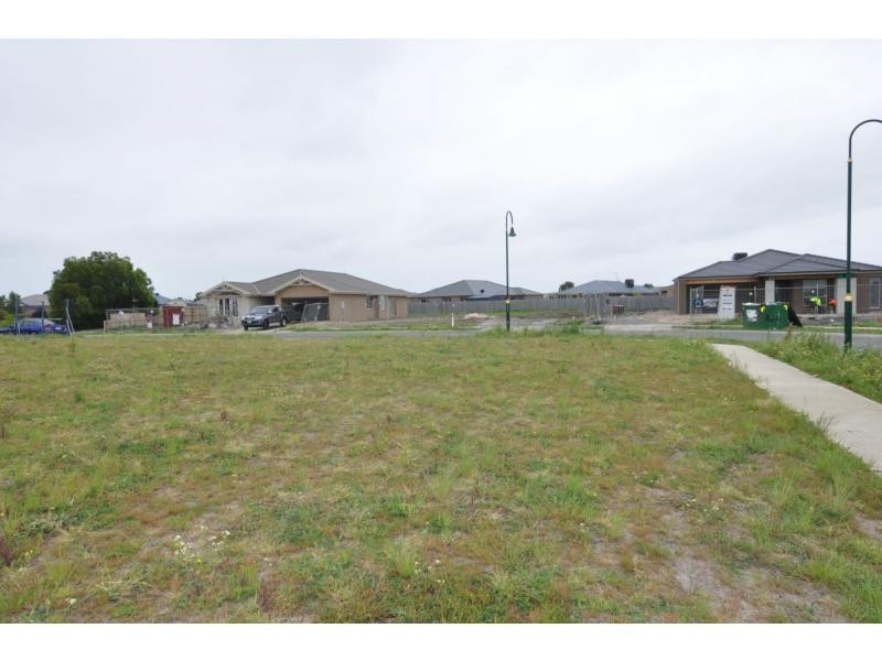 00 Lauriston Park , Estate, Koo Wee Rup VIC 3981