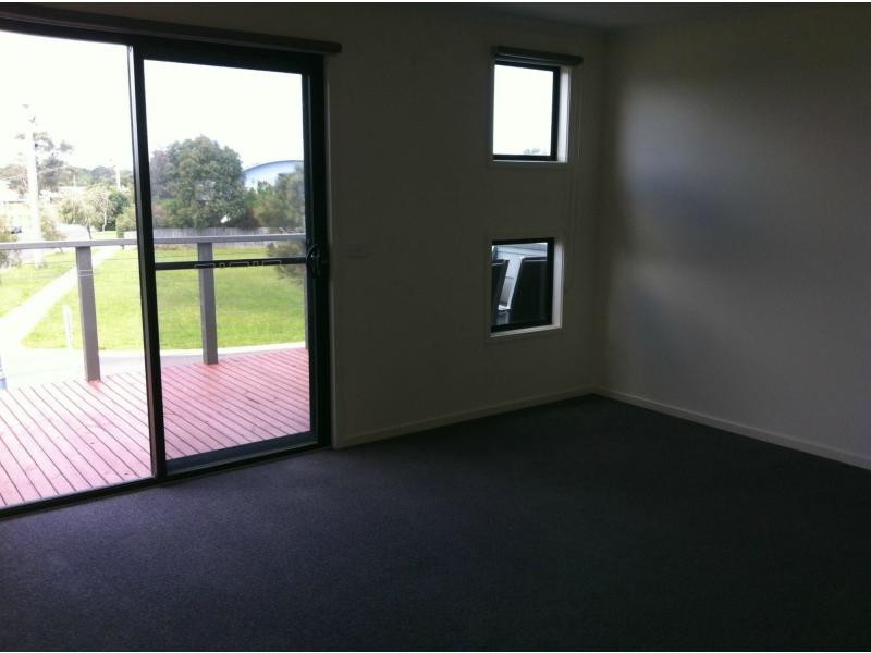 2 Burchell Close, Corinella VIC 3984