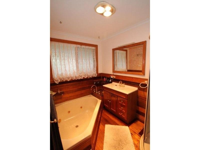 24 Harewood Street, Tooradin VIC 3980