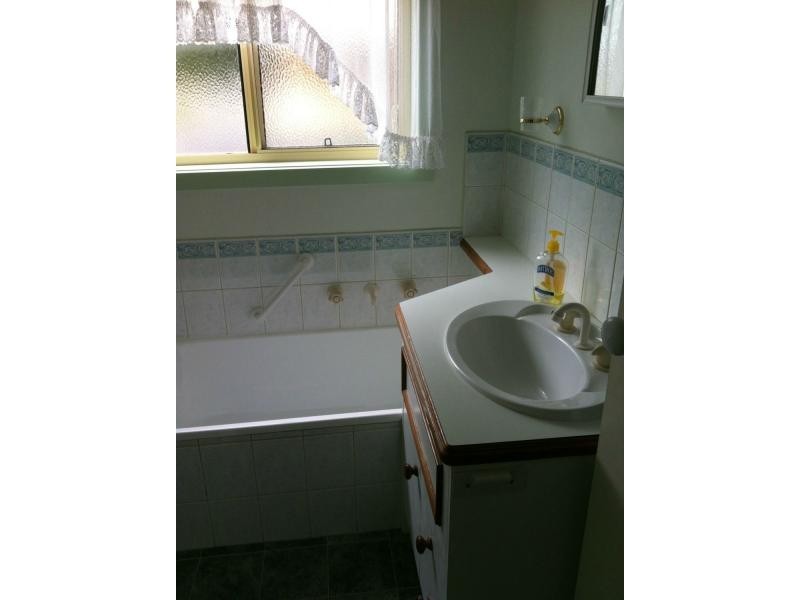 2a Charles Street, Koo Wee Rup VIC 3981