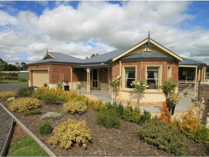 15 Hatchs Road, Nyora VIC 3987
