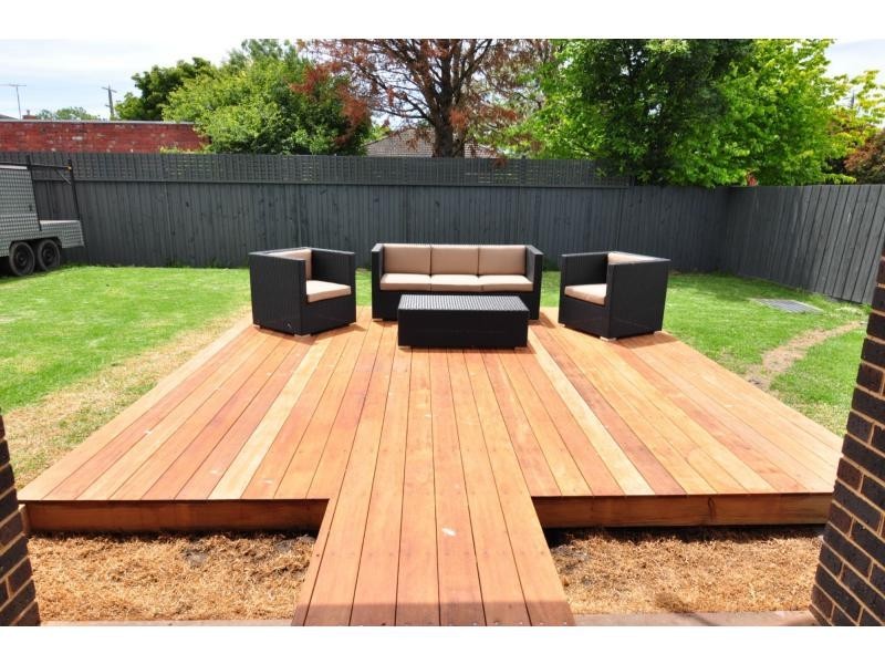 19 Charles Street, Koo Wee Rup VIC 3981