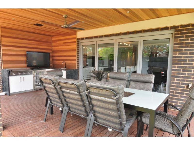 19 Charles Street, Koo Wee Rup VIC 3981