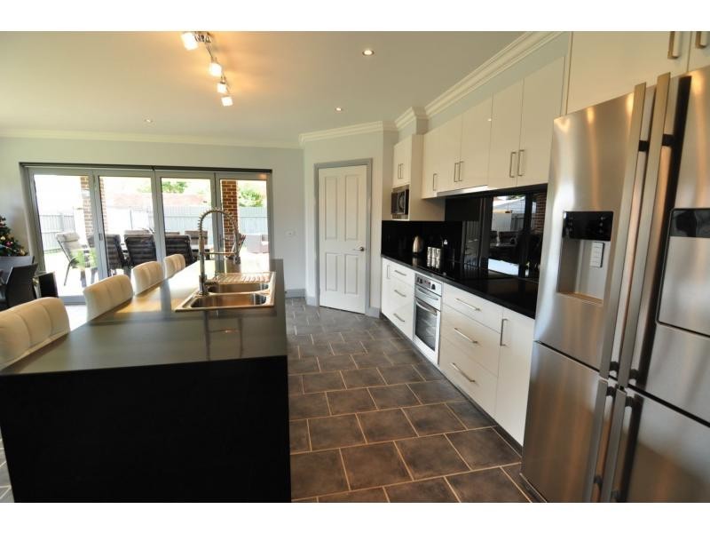 19 Charles Street, Koo Wee Rup VIC 3981