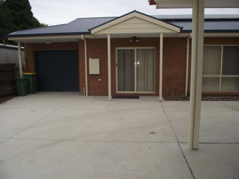 Unit B/9 Cambridge Street, Lang Lang VIC 3984