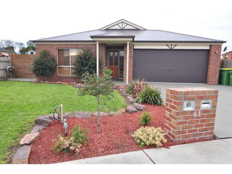 41 Bailey Boulevard, Koo Wee Rup VIC 3981