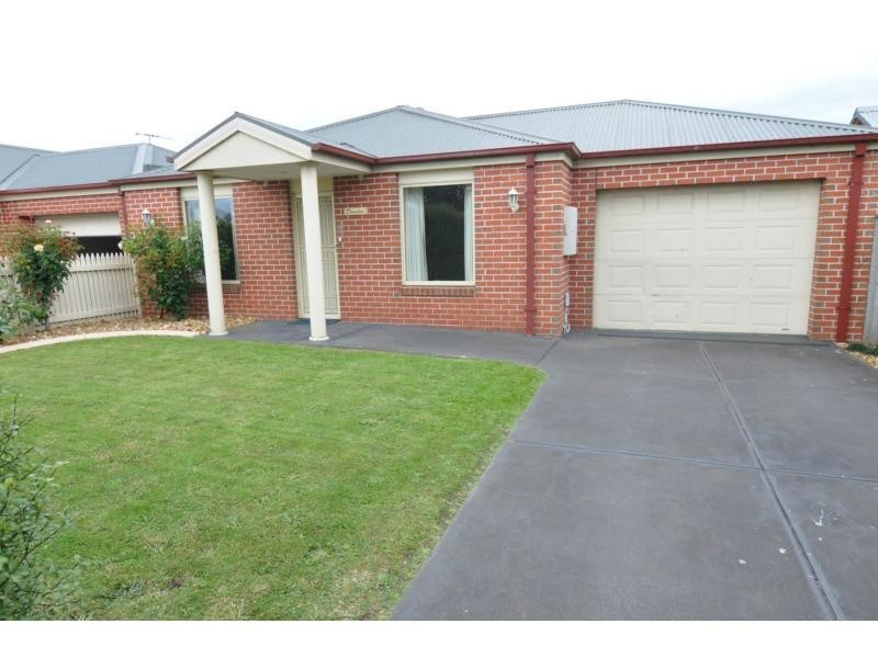 323 Rossiter Road, Koo Wee Rup VIC 3981