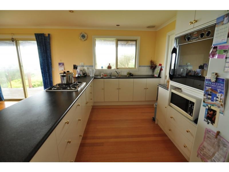 320 Anderson Hill Road, Loch VIC 3945