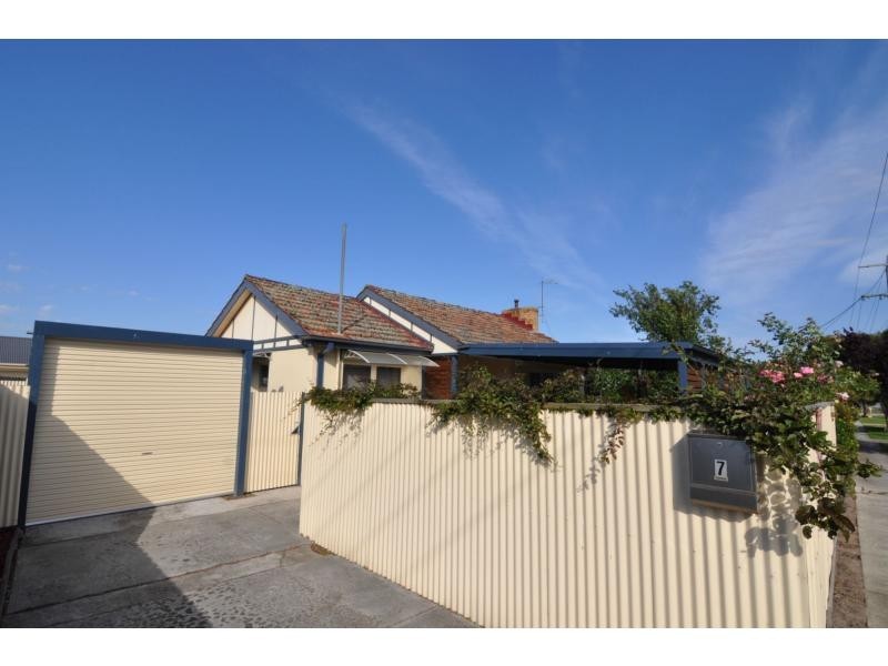 7a Station Street, Lang Lang VIC 3984
