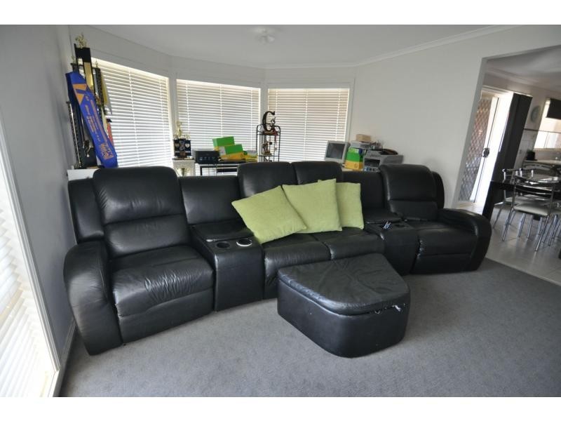 13 Bailey Boulevard, Koo Wee Rup VIC 3981