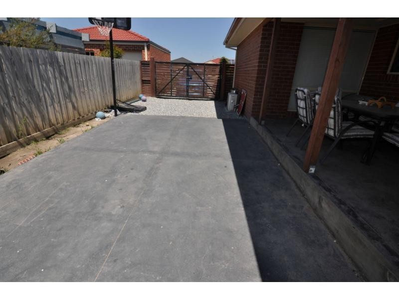 13 Bailey Boulevard, Koo Wee Rup VIC 3981