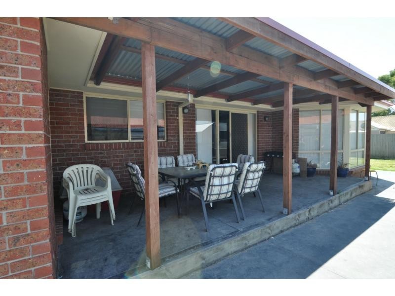 13 Bailey Boulevard, Koo Wee Rup VIC 3981