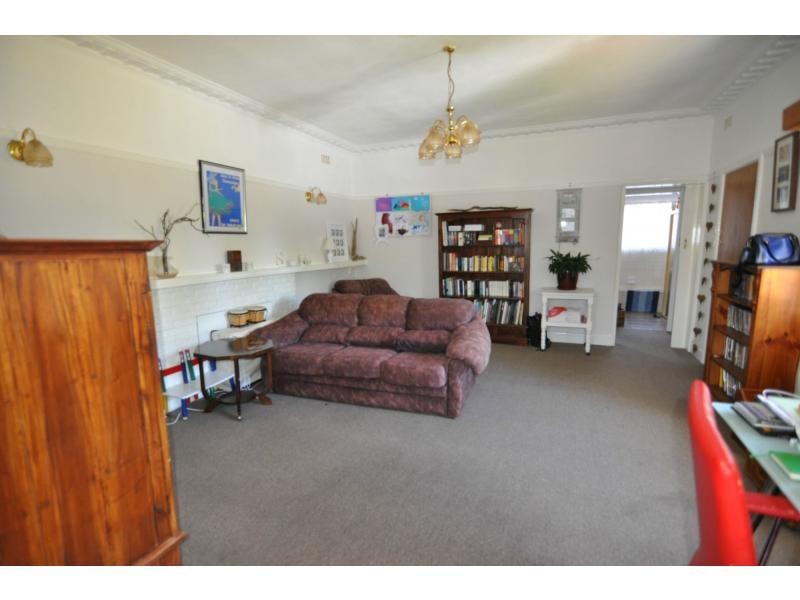 20 Sybella Avenue, Koo Wee Rup VIC 3981