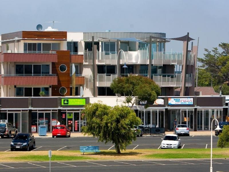 Unit 2/157-159 Marine Parade, San Remo VIC 3925