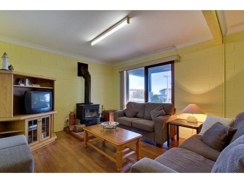 8 Panorama Drive, San Remo VIC 3925