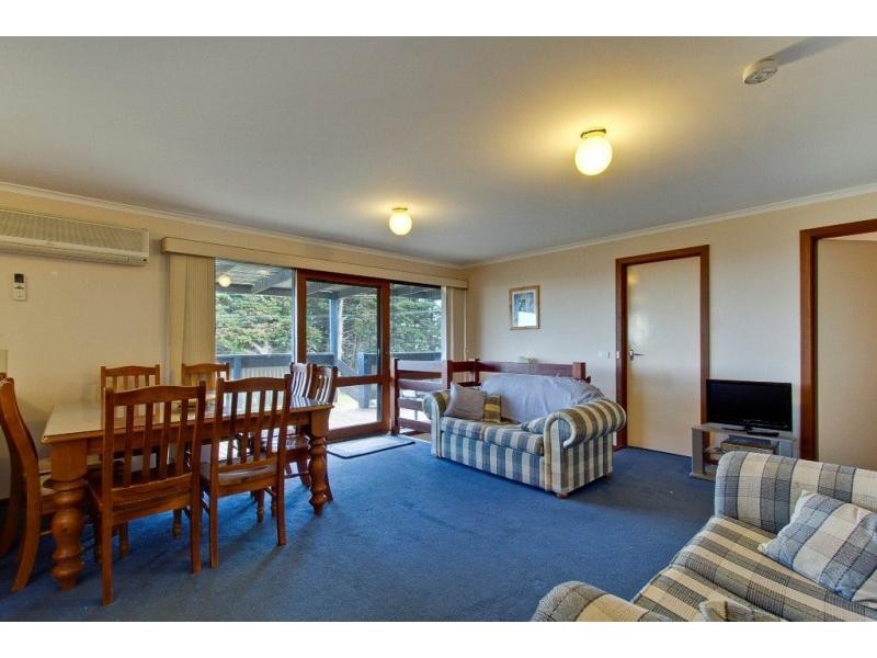 8 Panorama Drive, San Remo VIC 3925