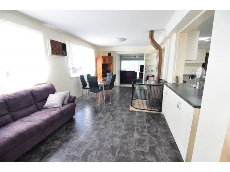 40 Salisbury Street, Lang Lang VIC 3984