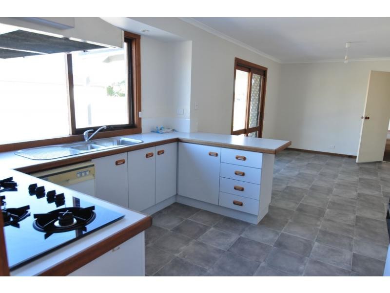 11 Tankerton Street, Lang Lang VIC 3984