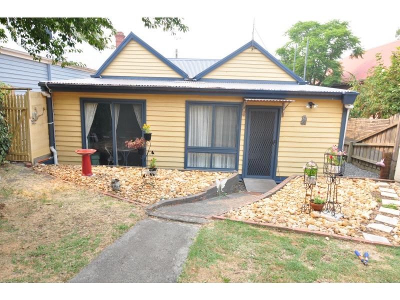 36 Victoria Road, Loch VIC 3945