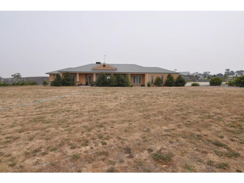 53-55 Gainsborough Avenue, Lang Lang VIC 3984