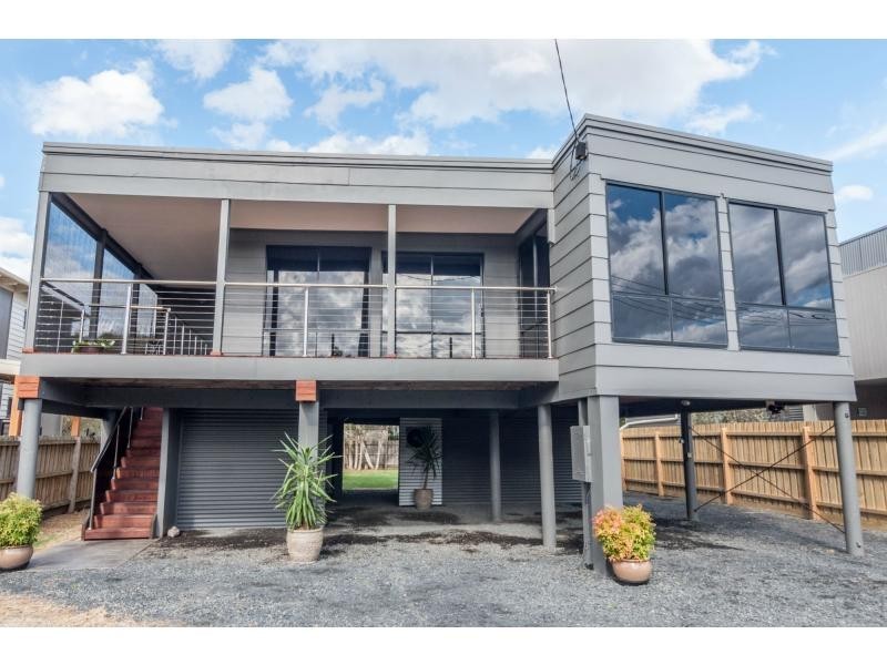 15 Beach Boulevard, Pioneer Bay VIC 3984