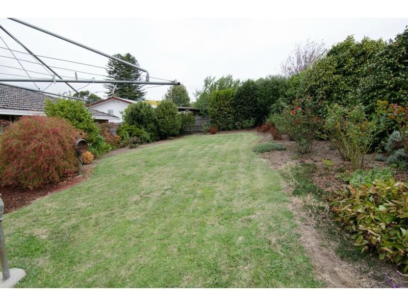 18 Clarence Street, Loch VIC 3945