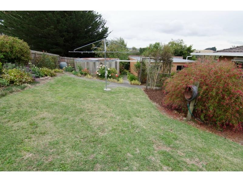 18 Clarence Street, Loch VIC 3945