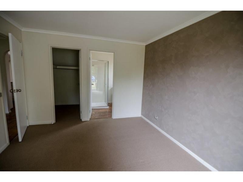21 Darcy Court, Cranbourne VIC 3977