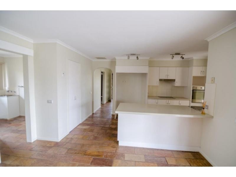 21 Darcy Court, Cranbourne VIC 3977