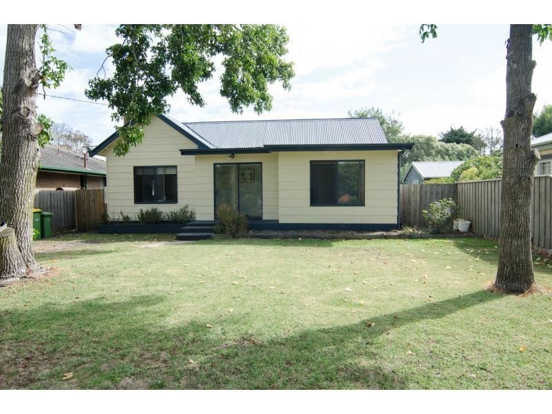 9 Carnarvan Street, Lang Lang VIC 3984
