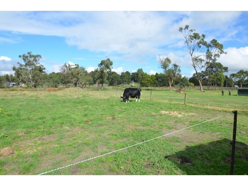 360 Lang Lang-Poowong Rd, Nyora VIC 3987