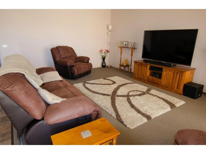 5 Thom Road, Lang Lang VIC 3984