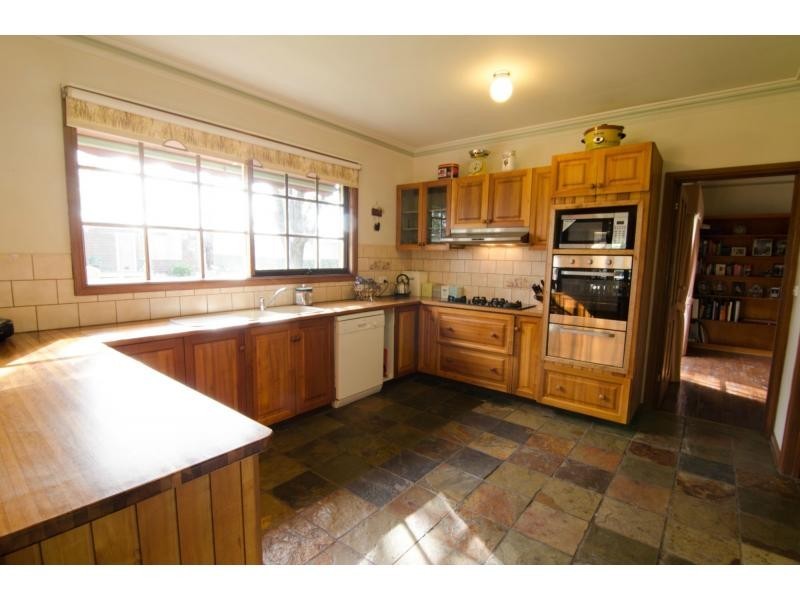 130 Island Road, Koo Wee Rup VIC 3981