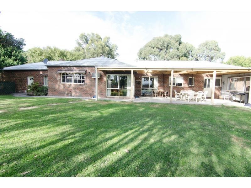 130 Island Road, Koo Wee Rup VIC 3981