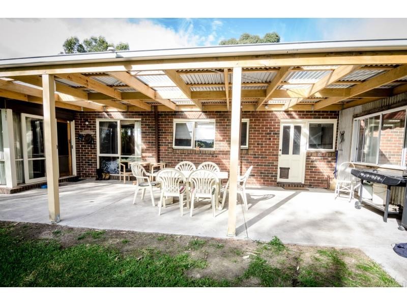 130 Island Road, Koo Wee Rup VIC 3981