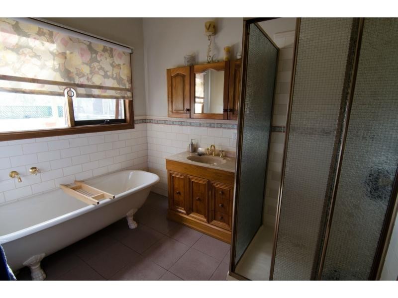 130 Island Road, Koo Wee Rup VIC 3981