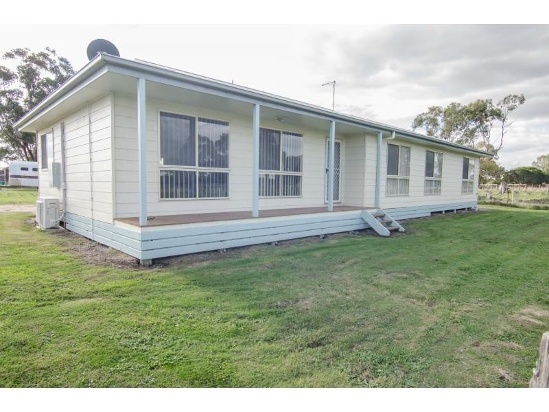 305 Boundary Drain Road, Koo Wee Rup VIC 3981