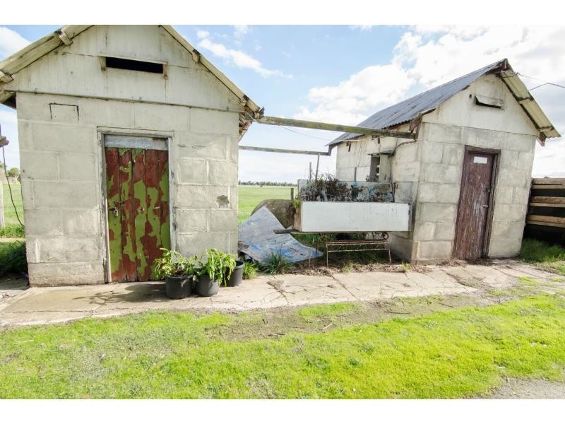 305 Boundary Drain Road, Koo Wee Rup VIC 3981