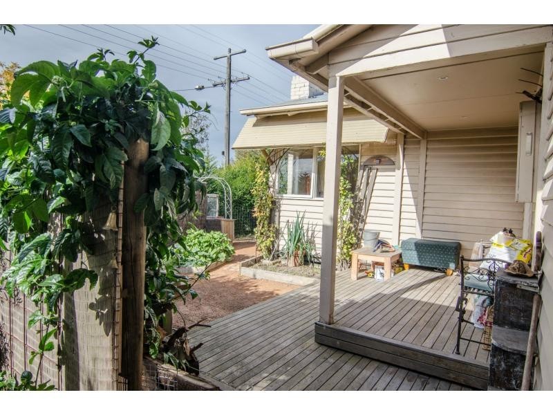 18 Sybella Avenue, Koo Wee Rup VIC 3981