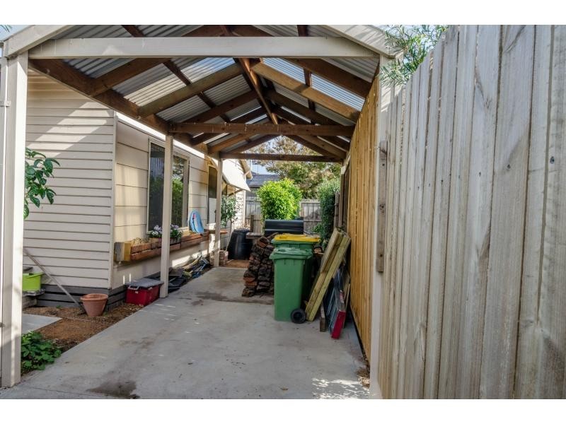 18 Sybella Avenue, Koo Wee Rup VIC 3981