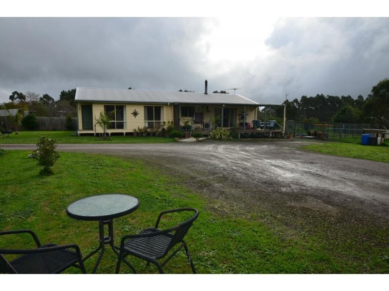 45 Follett Drive, Nyora VIC 3987