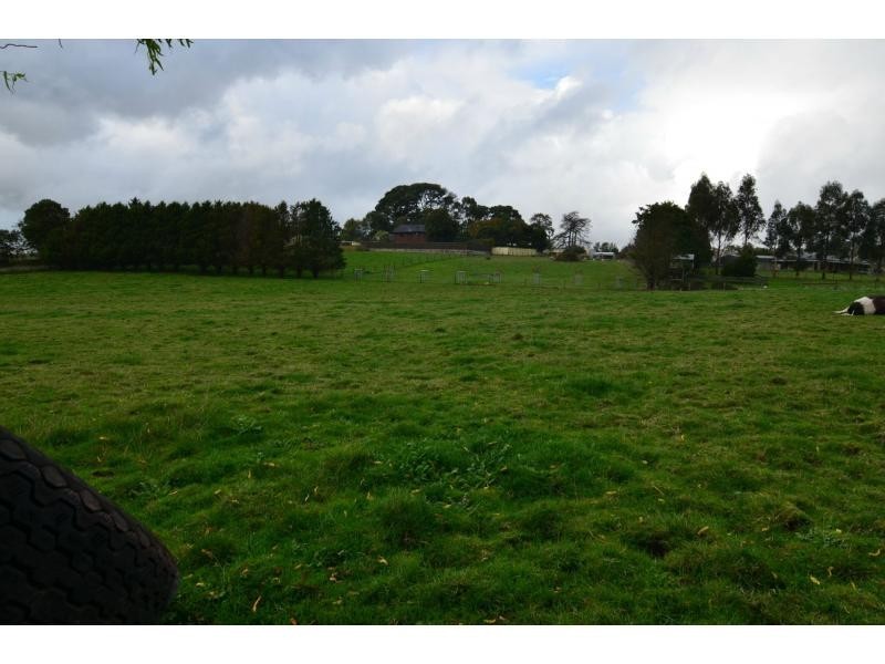 45 Follett Drive, Nyora VIC 3987